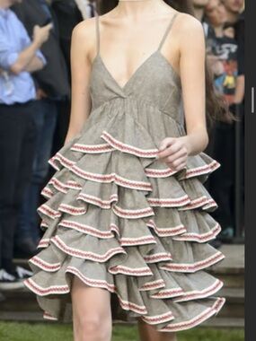 Jour Ne Ruffled Paris Fashion Week Runway 2018 Dress